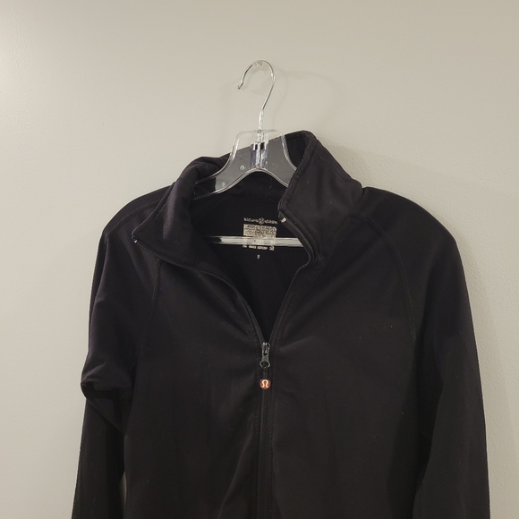 Lululemon sweater - Picture 2 of 4